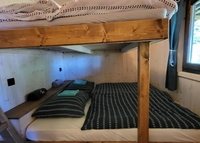 Glamping Maringotka Free Country Vogelsang * Kašperské Hory